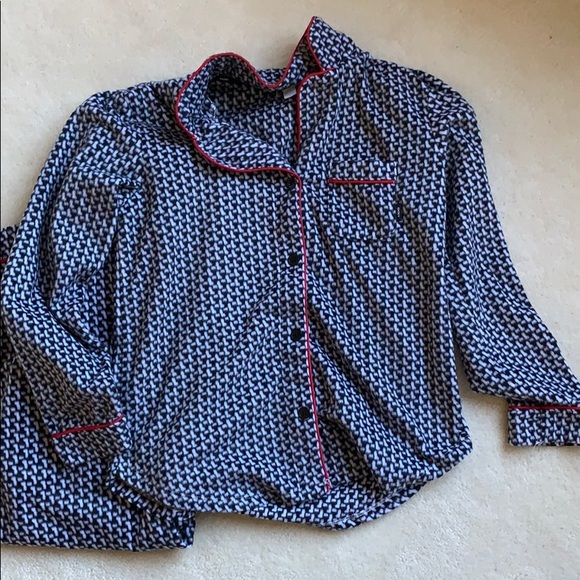 DKNY Fleece feel Black and white pajama set - Picture 2 of 6